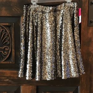 Xhilaration gold sequin skirt